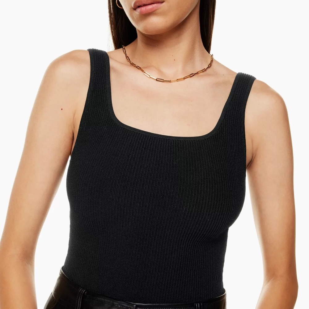 Aritzia Babaton Sculpt Kint Squareneck Tank Size S